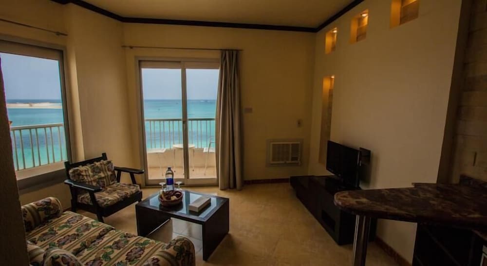 Suite, Sea View photo 2