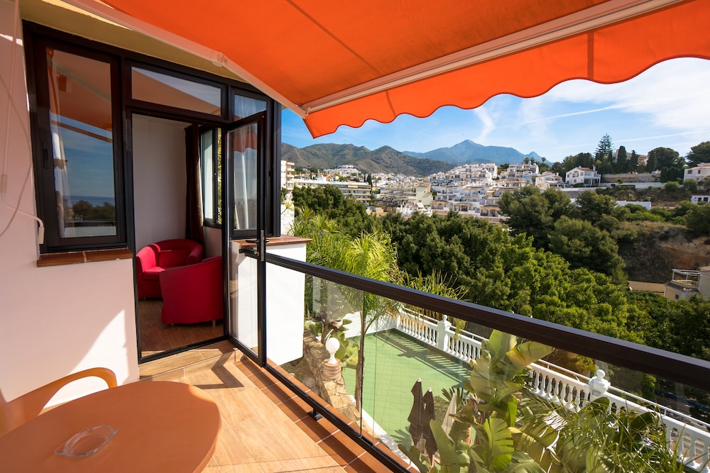 Double or Twin Room, Terrace, Ground Floor photo 3