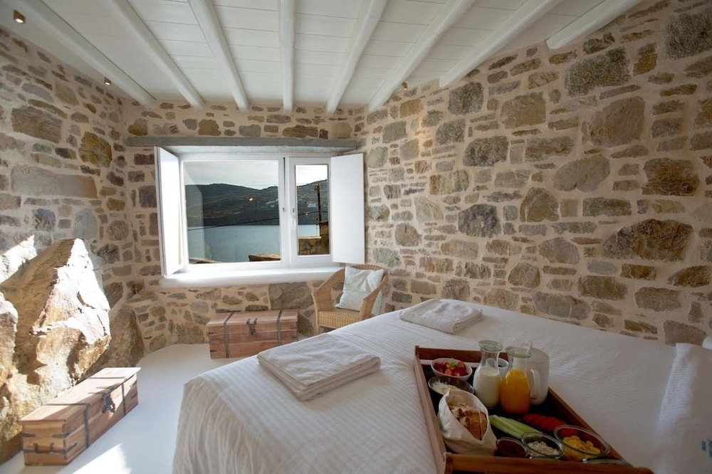 Superior Studio Suite, Private Pool photo 1