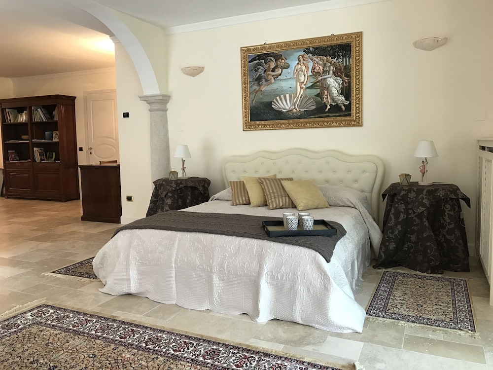 Superior Suite, Garden View photo 1