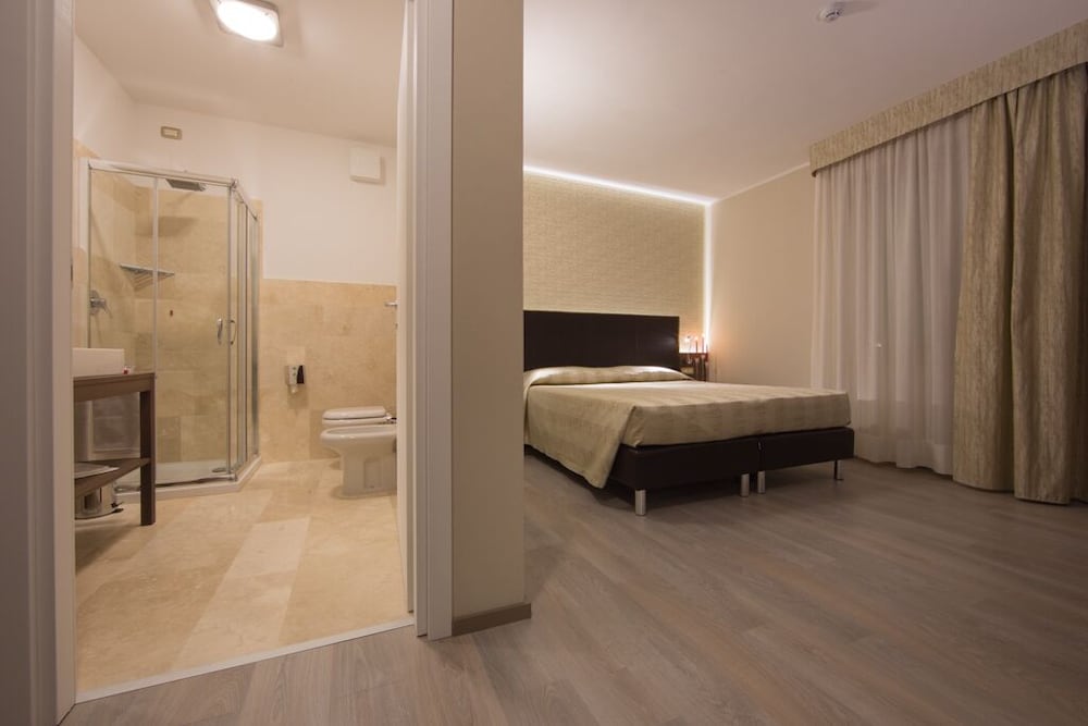Double Room Single Use