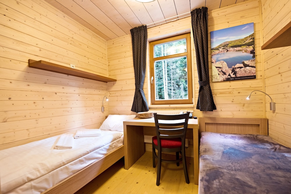 Classic Twin Room, 2 Twin Beds photo 1