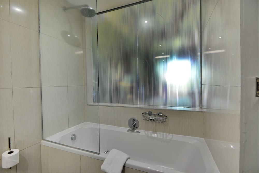 Standard Room, 2 Twin Beds, Accessible, Ensuite