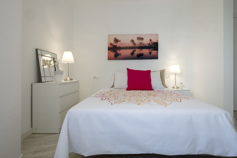 Penthouse, 2 Bedrooms, Terrace, Partial Sea View photo 2