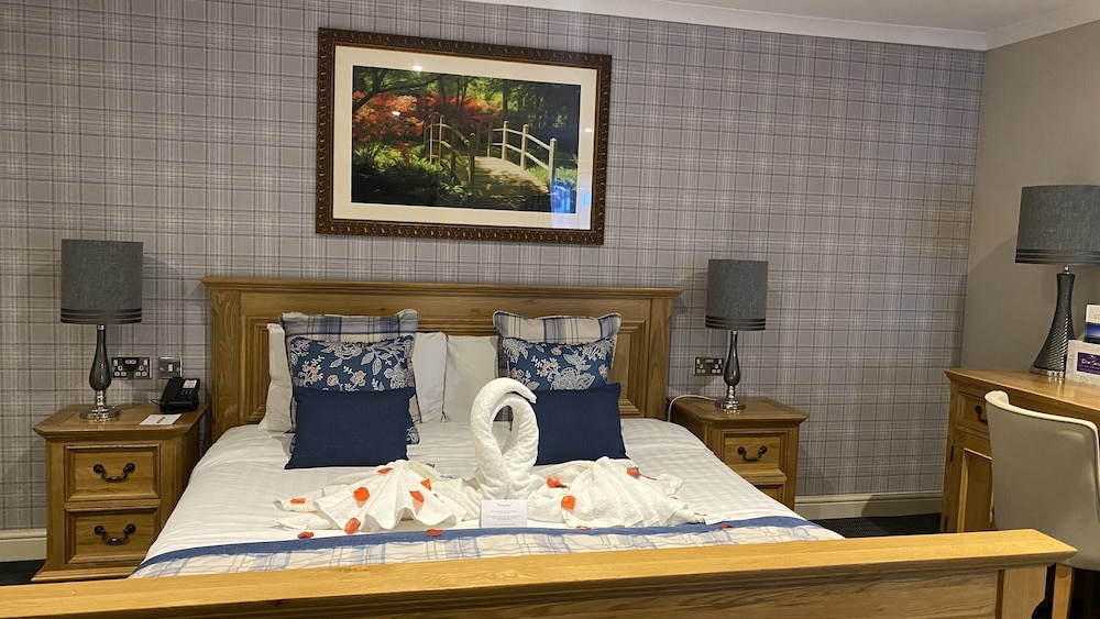 Junior Suite, 1 King Bed - Photo 8