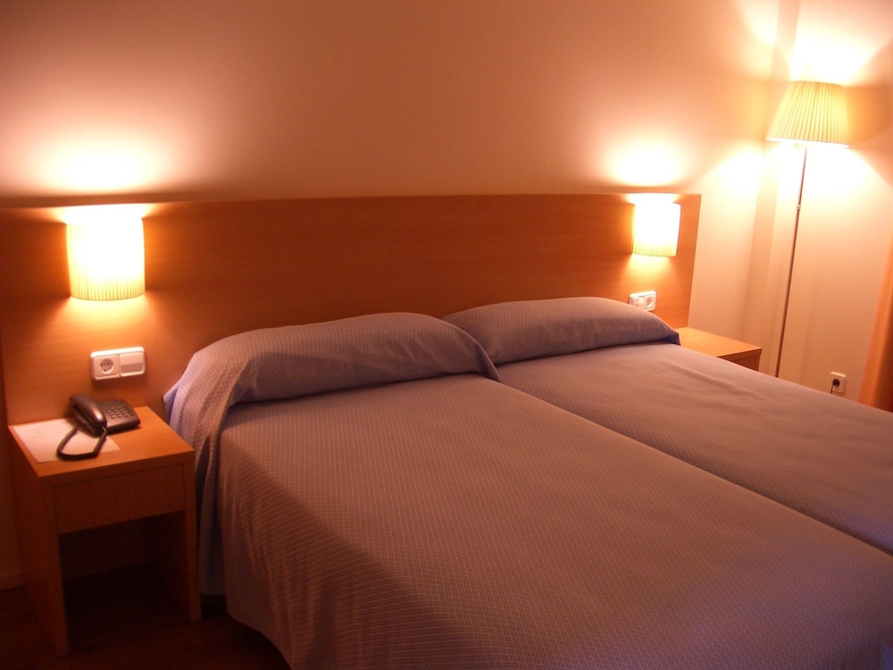 Twin Room, 2 Twin Beds - Photo 1