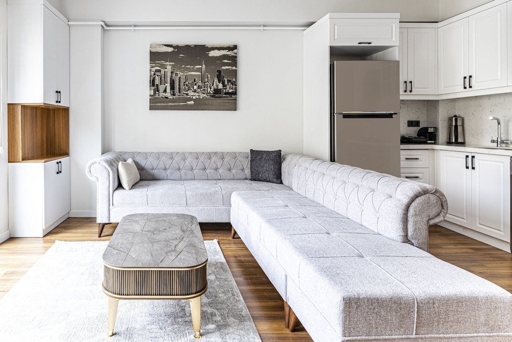 Apartment photo 1