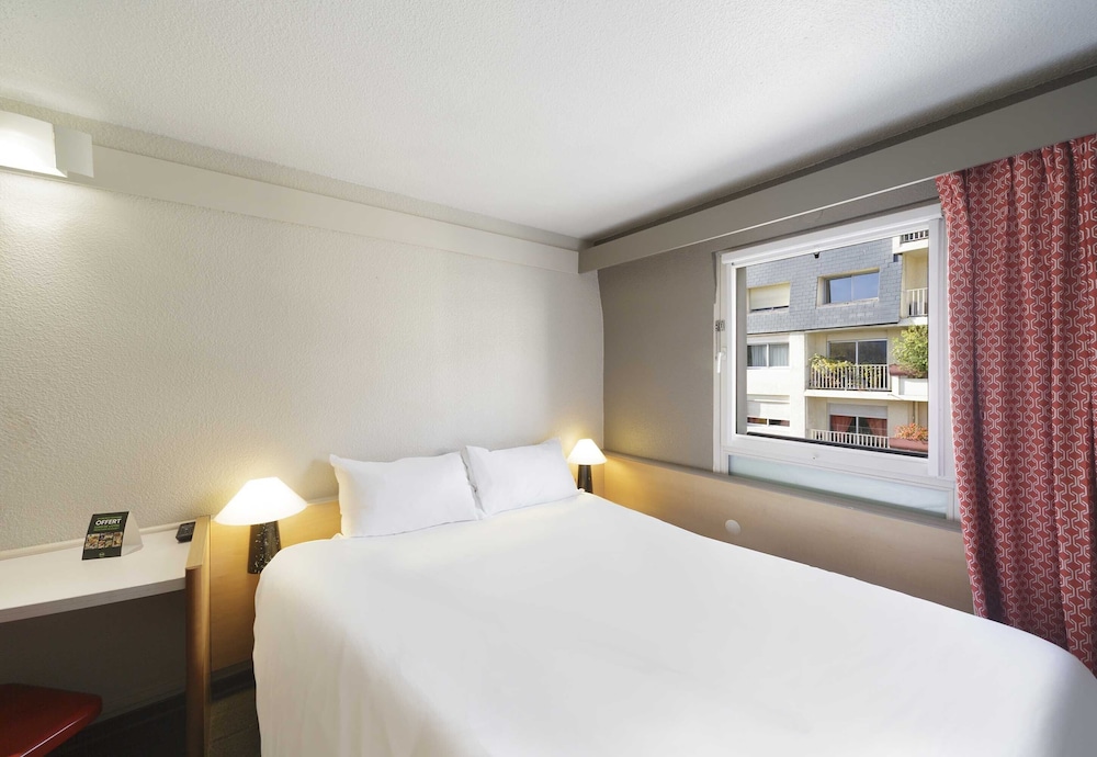Standard Triple Room, Non Smoking - Photo 6