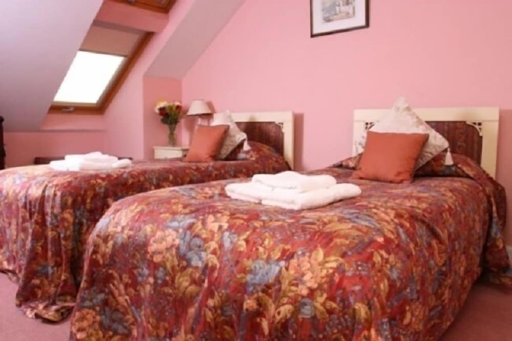 Standard Double or Twin Room photo 2