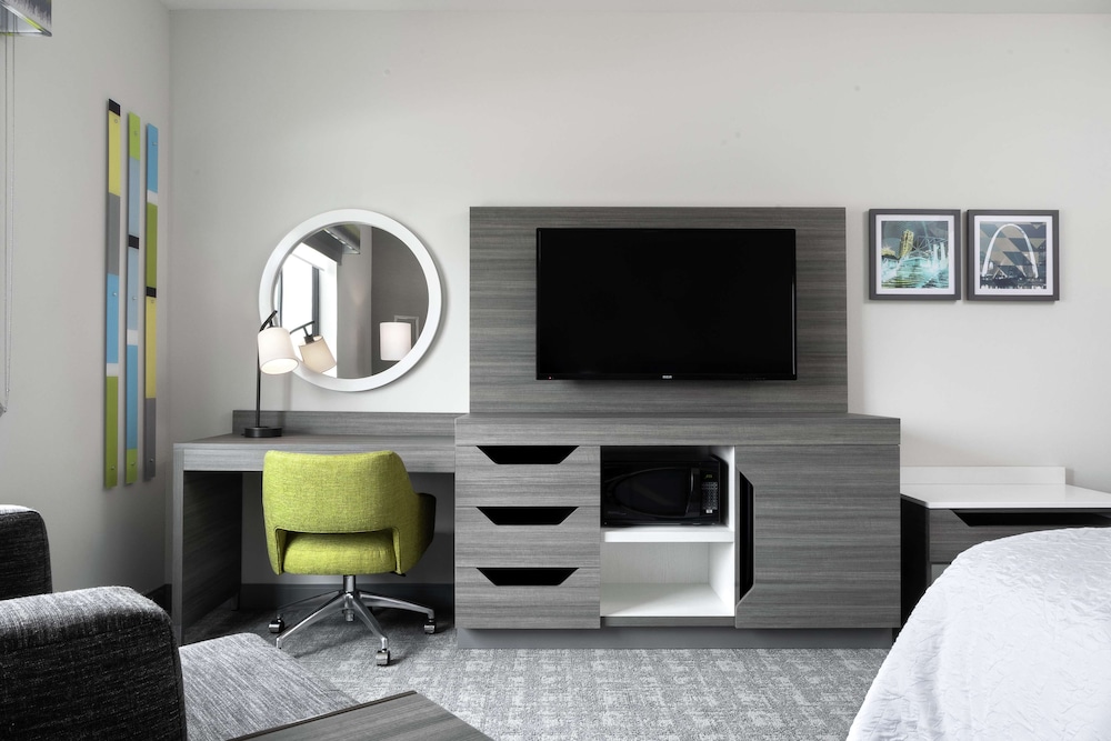 Room, 1 King Bed, Microwave