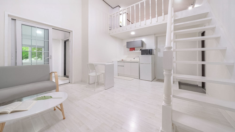 Basic Room, 1 Bedroom (A102) - Photo 1
