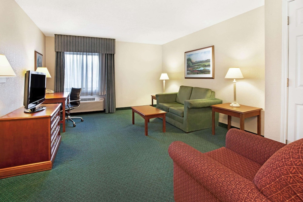 Suite, 1 Bedroom, Non Smoking photo 2