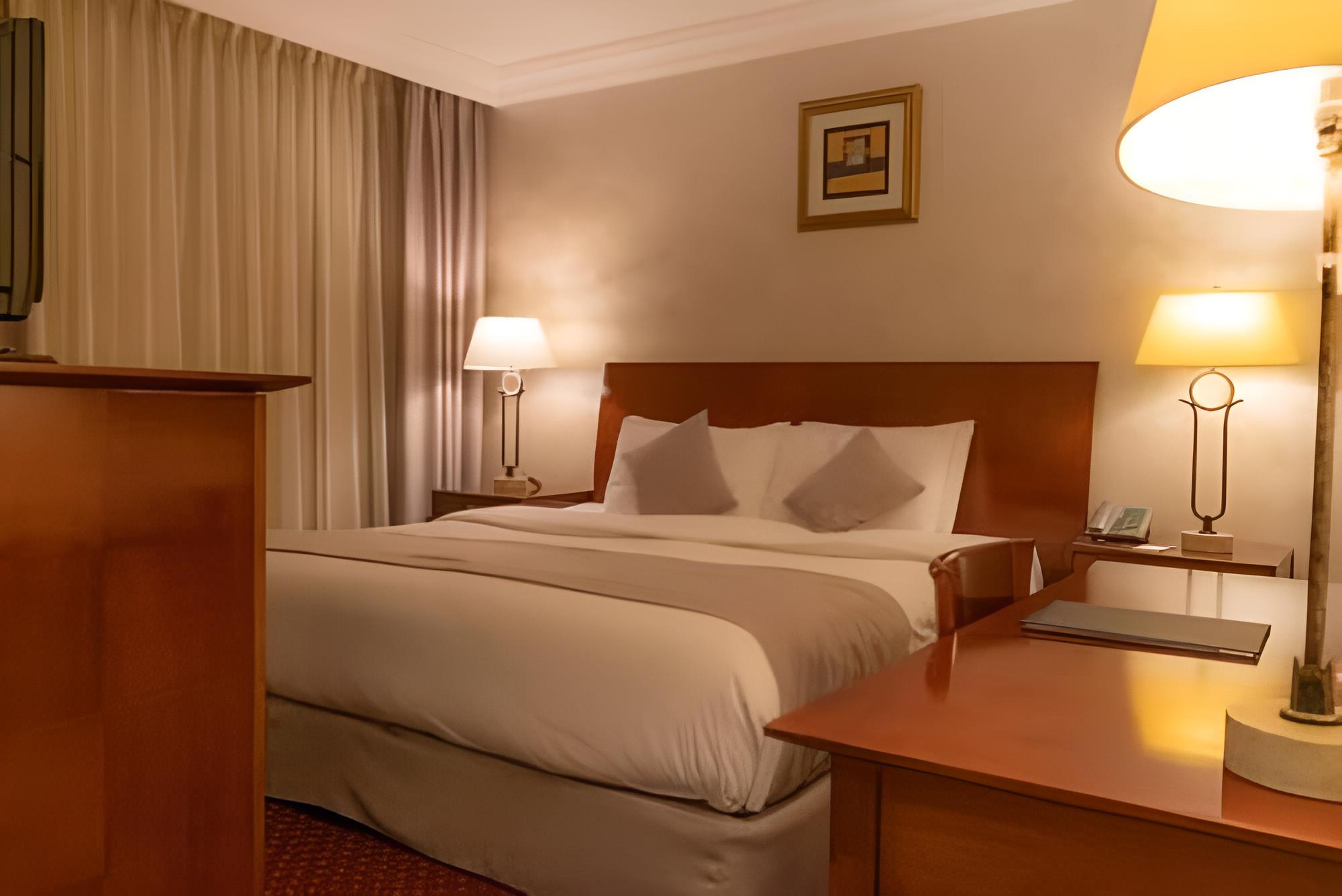 Standard Double or Twin Room - Photo 6