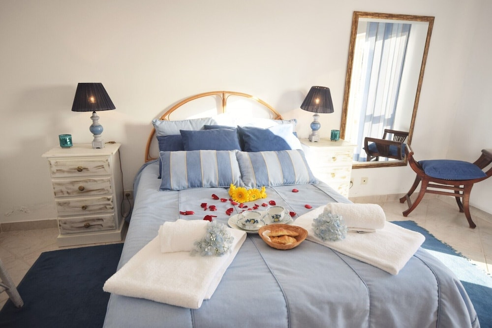 Villa, 3 Bedrooms, Smoking, Pool Access
