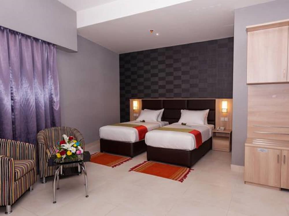 Standard Double or Twin Room, 1 Double or 2 Twin Beds photo 2