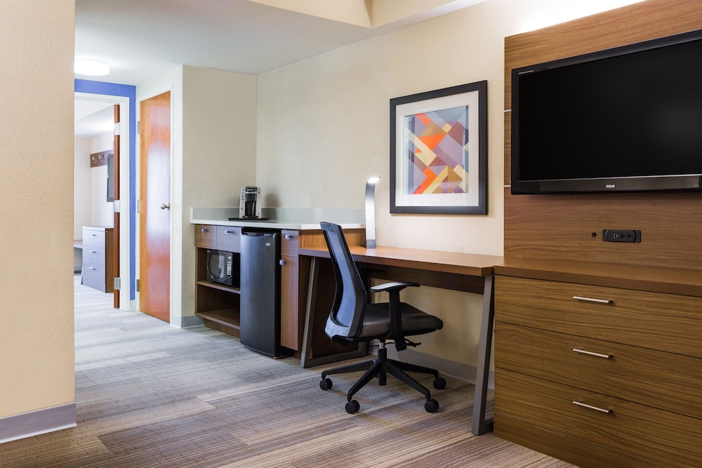 Suite, 2 Queen Beds - Photo 1