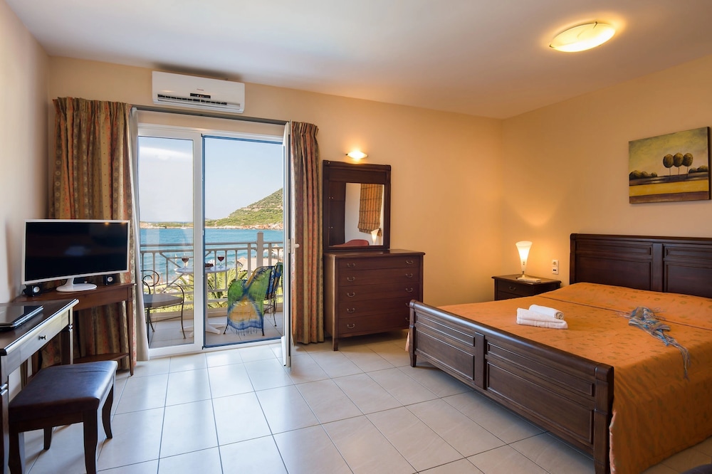 Standard Quadruple Room photo 2