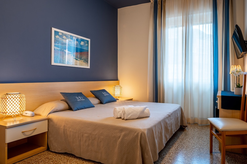 Standard Double or Twin Room, 1 Bedroom - Photo 1