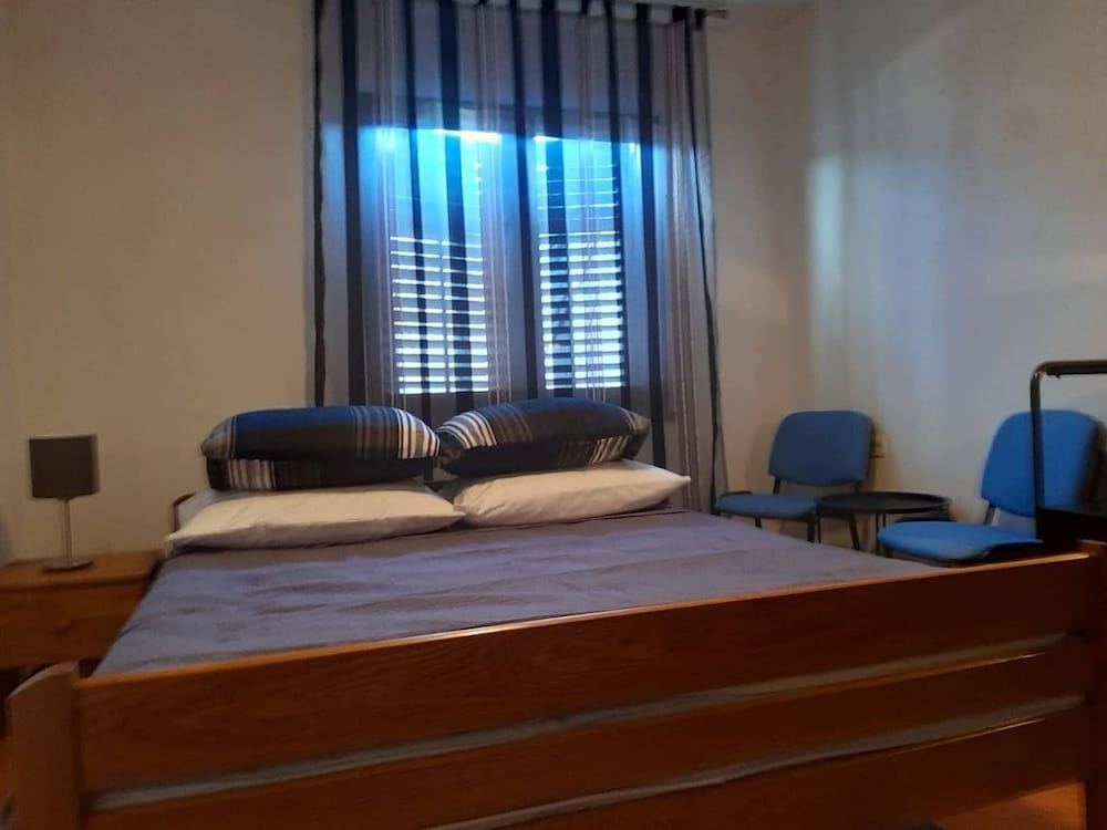 Apartment, 2 Bedrooms, Balcony, City View