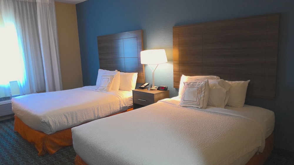 Room, 2 Queen Beds, Non Smoking - Photo 4