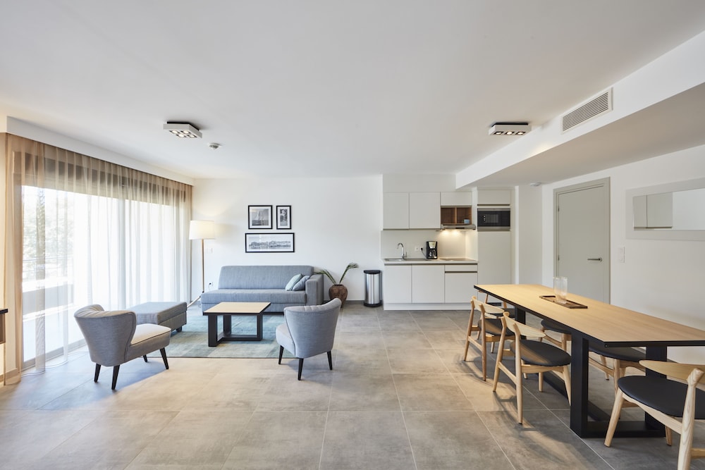 Premium Apartment, Multiple Beds, Non Smoking photo 3