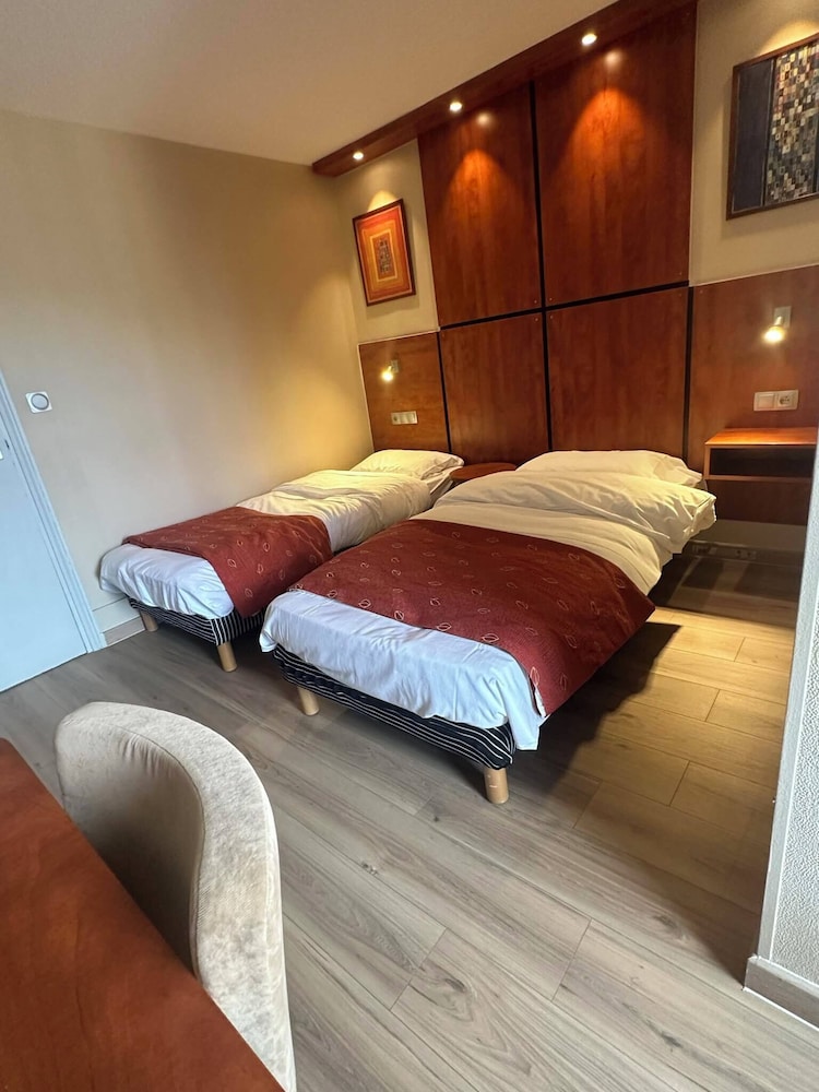 Classic Twin Room, 2 Twin Beds, Non Smoking, Private Bathroom