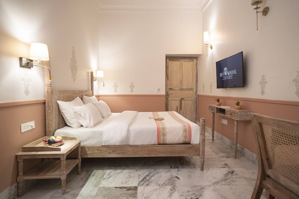 Upper Luxury - Photo 19