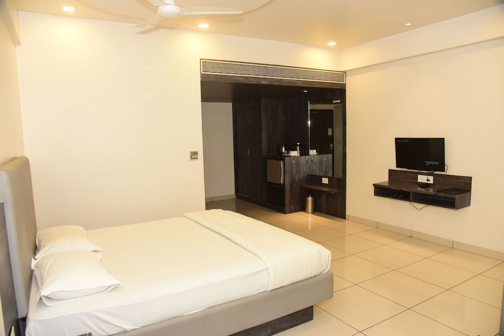 Superior Room, Garden View