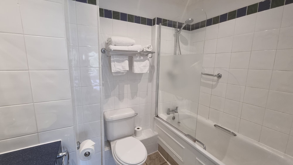 Classic Double Room, Non Smoking, Courtyard Area photo 2
