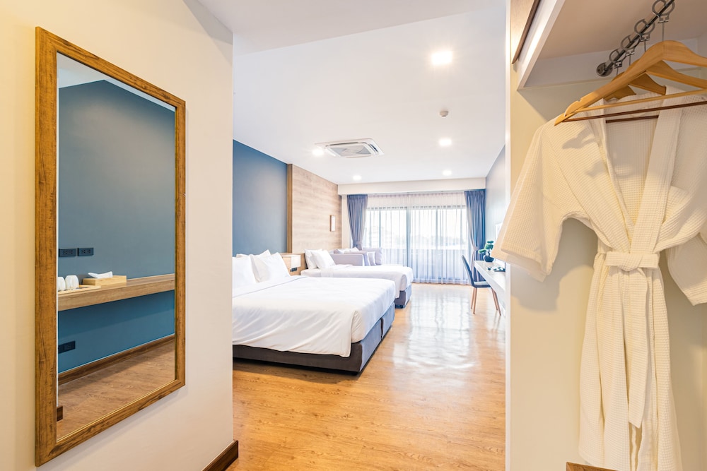 Family Executive Room with Balcony (60sq.m.) - Photo 12