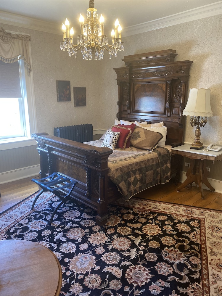 Suite- The Historic Building photo 1