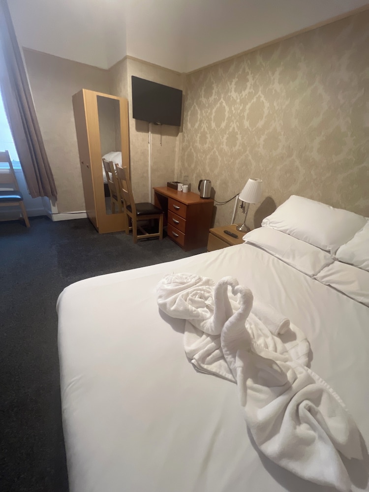 Basic Double Room