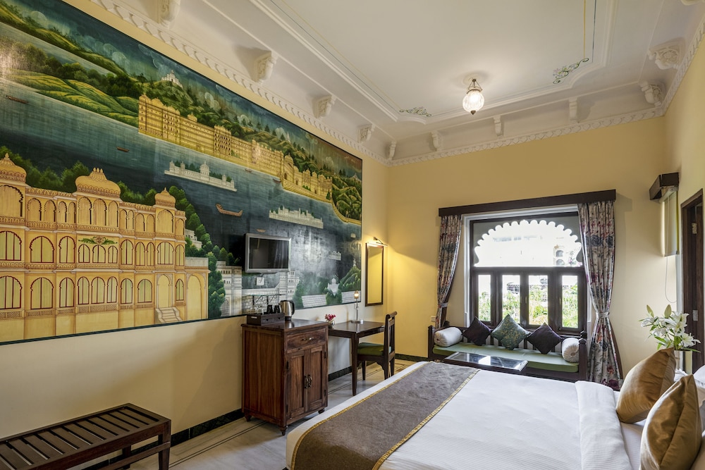 Heritage Suite photo 2