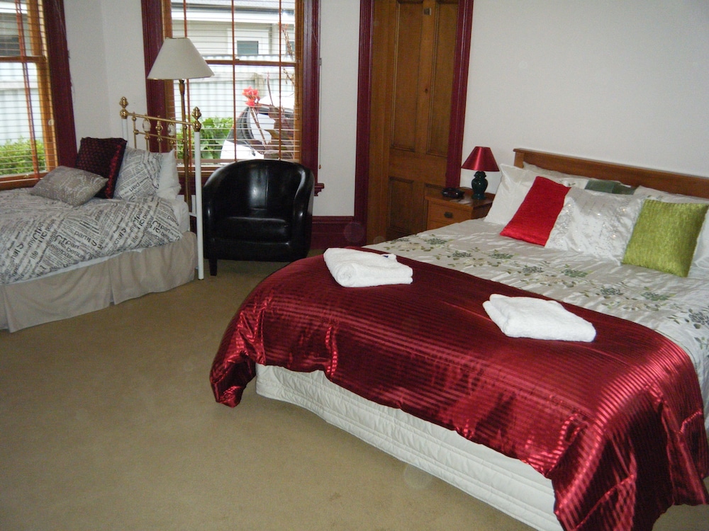 Gordon Room photo 2