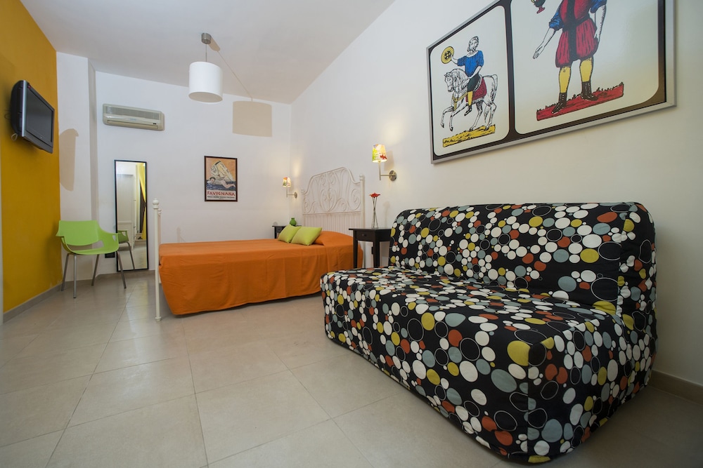 Triple Room