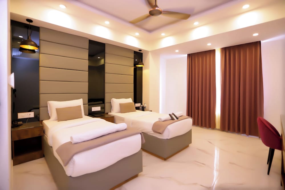 Executive Room - Photo 7