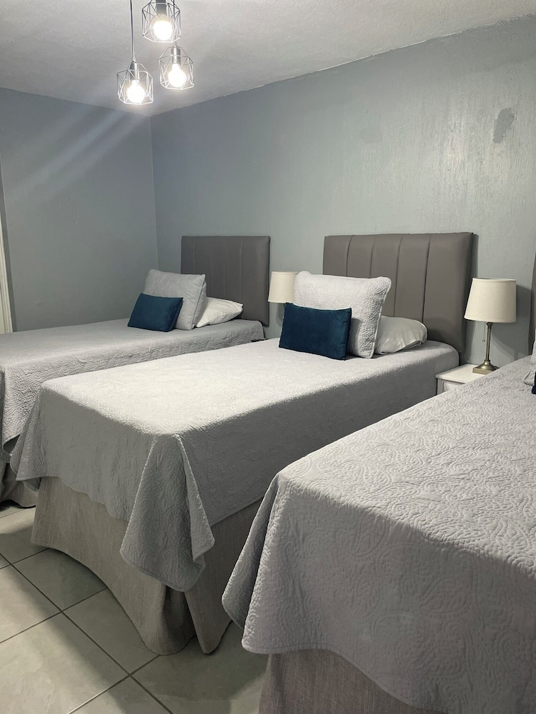 Basic Triple Room photo 1