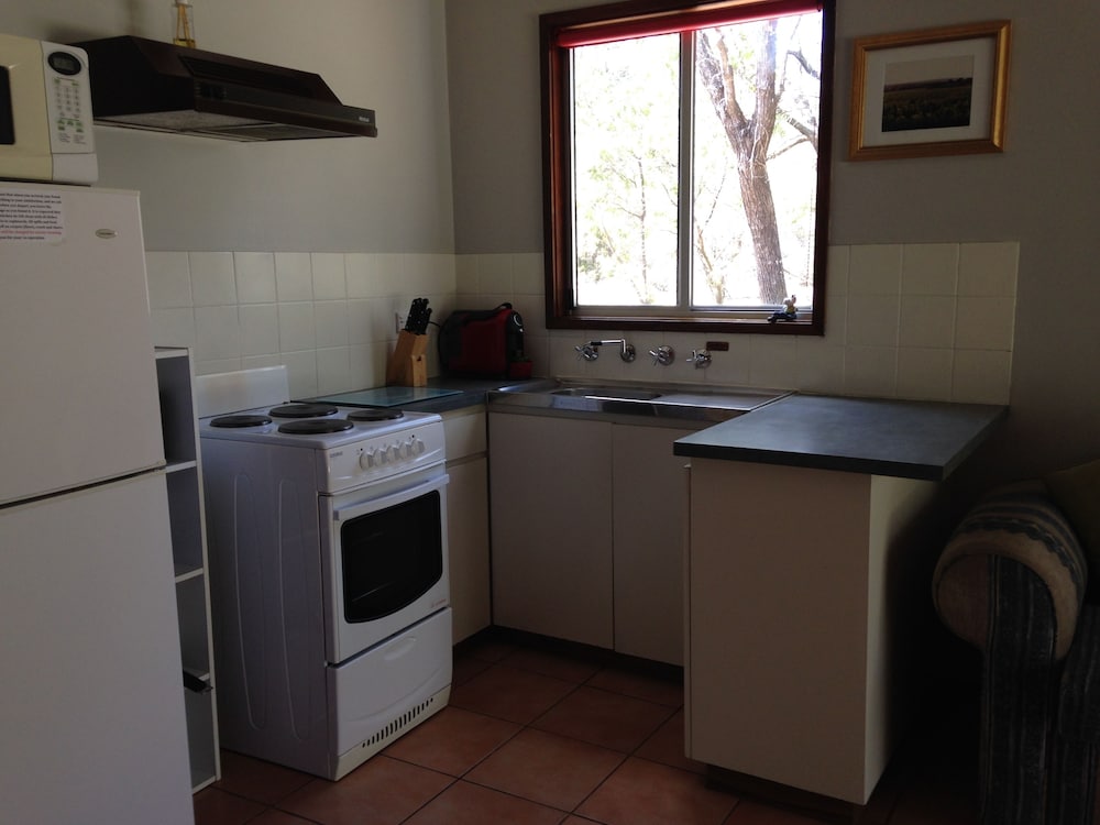 Banksia, Red Gum, Rosella - 3 Bedroom Cottages photo 2