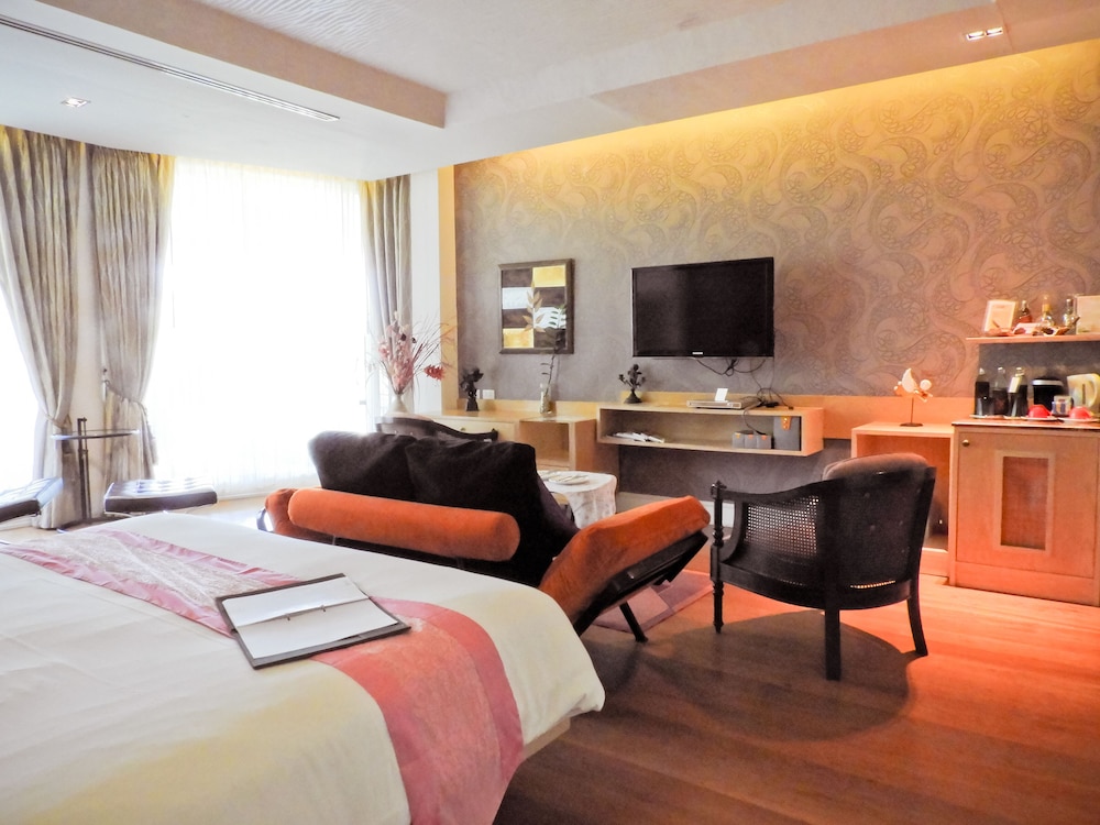 Executive Suite photo 1
