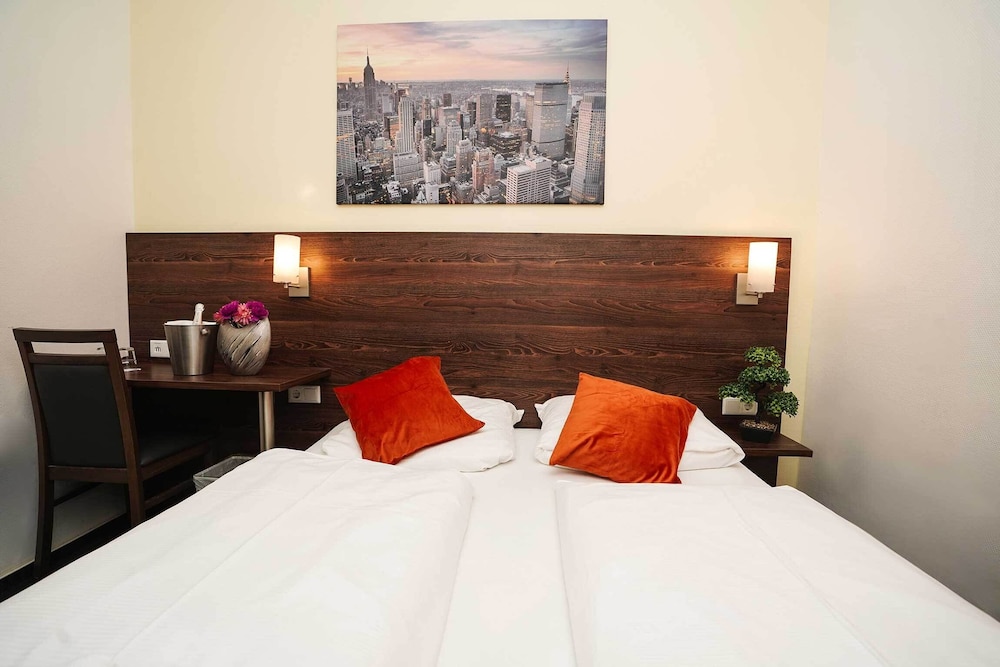 Double Room - Photo 18