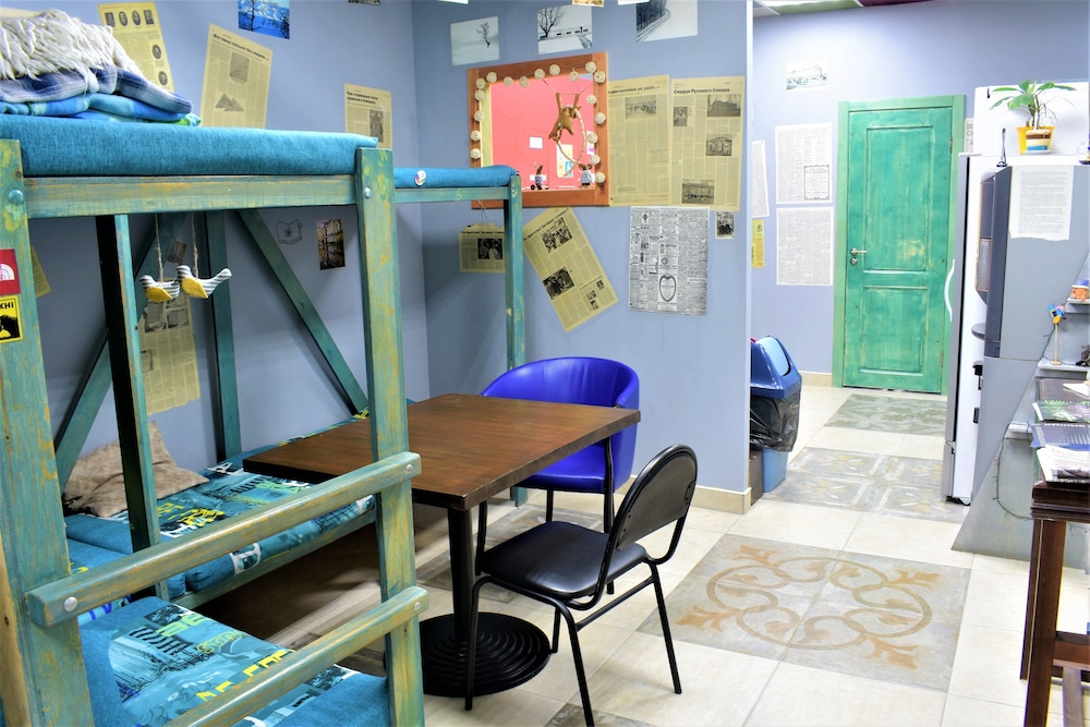 Bed in 6-Bed Female Dormitory Room photo 2