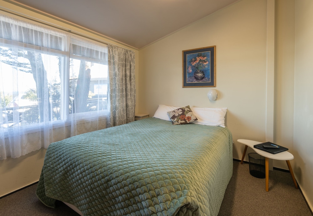 Backpacker Queen En-suite - Photo 3
