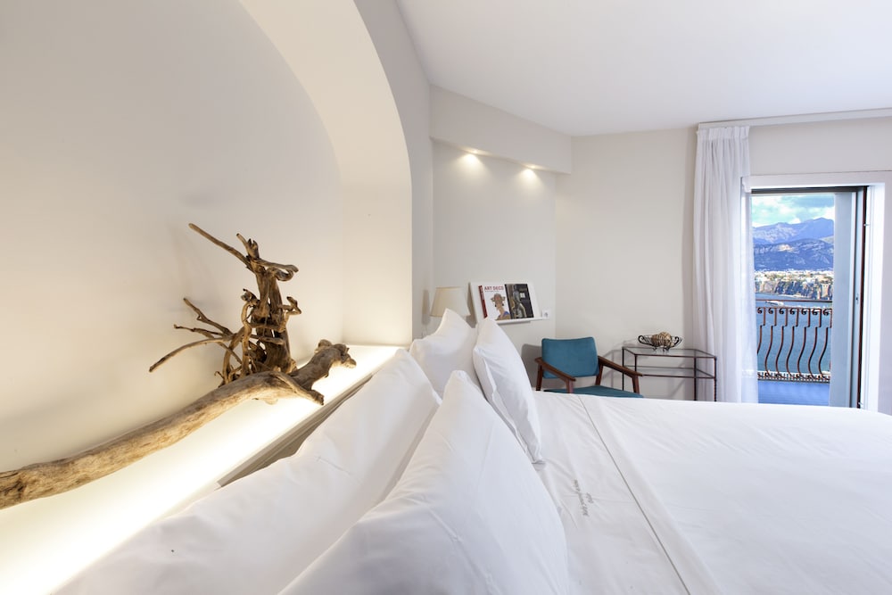 Comfort Double or Twin Room, Balcony, Sea View - Photo 20