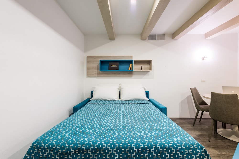 Master Suite Family photo 2
