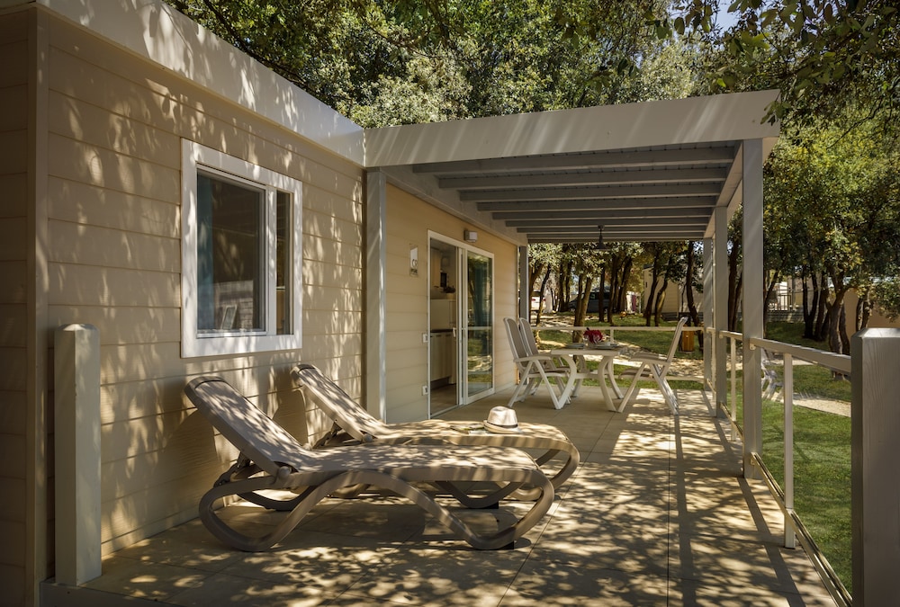 Superior Mobile Home - Photo 3