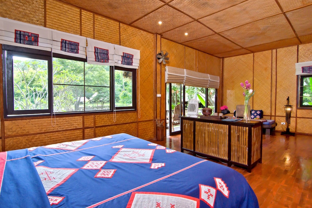 Deluxe Room - Photo 3
