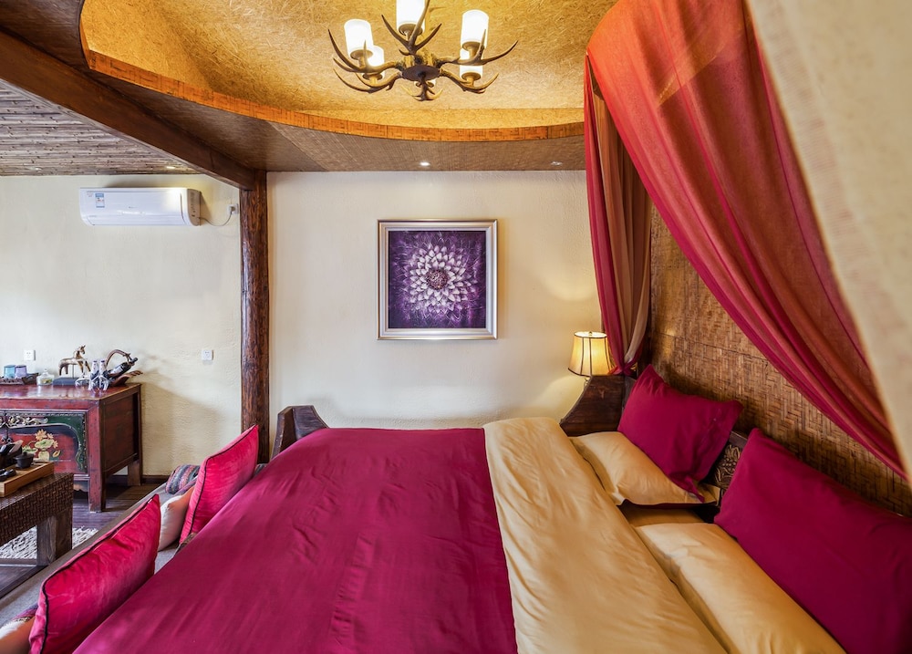Honeymoon Room photo 2