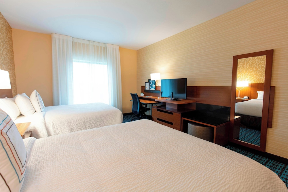 Room, 2 Queen Beds photo 1