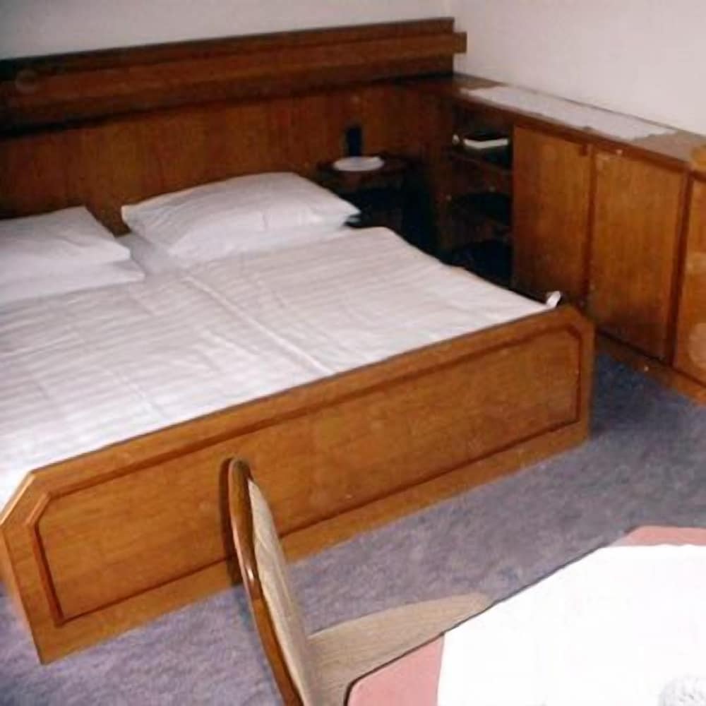 Single Room (with shared WC) photo 1