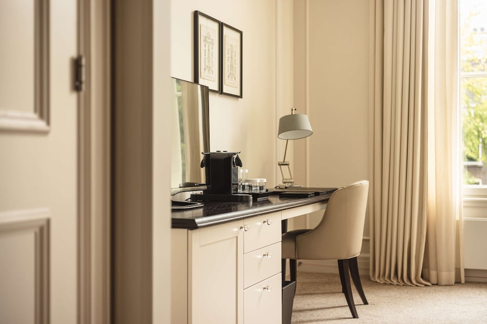Superior Room, 1 King Bed, Accessible